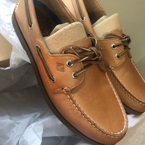Sperry boat shoes
